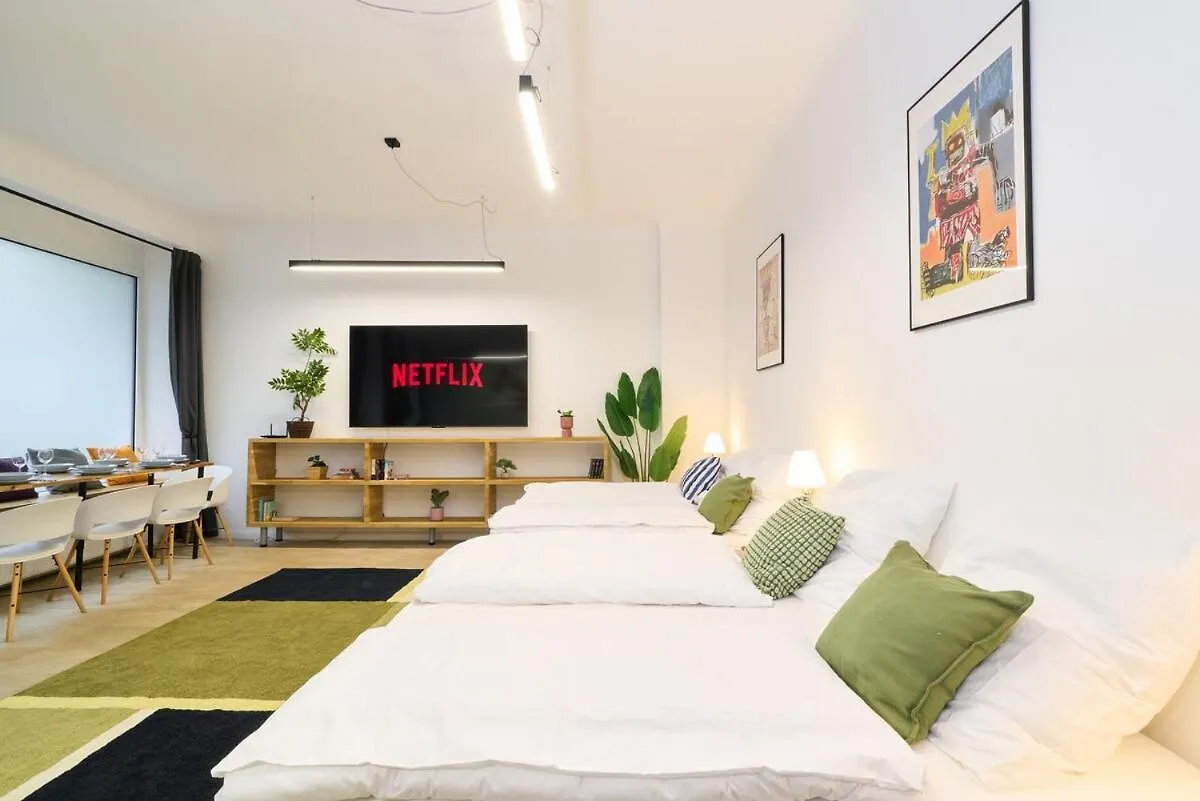 Staywell Stilvolles Apartment Naehe Mauerpark Берлин 0*,  Германия